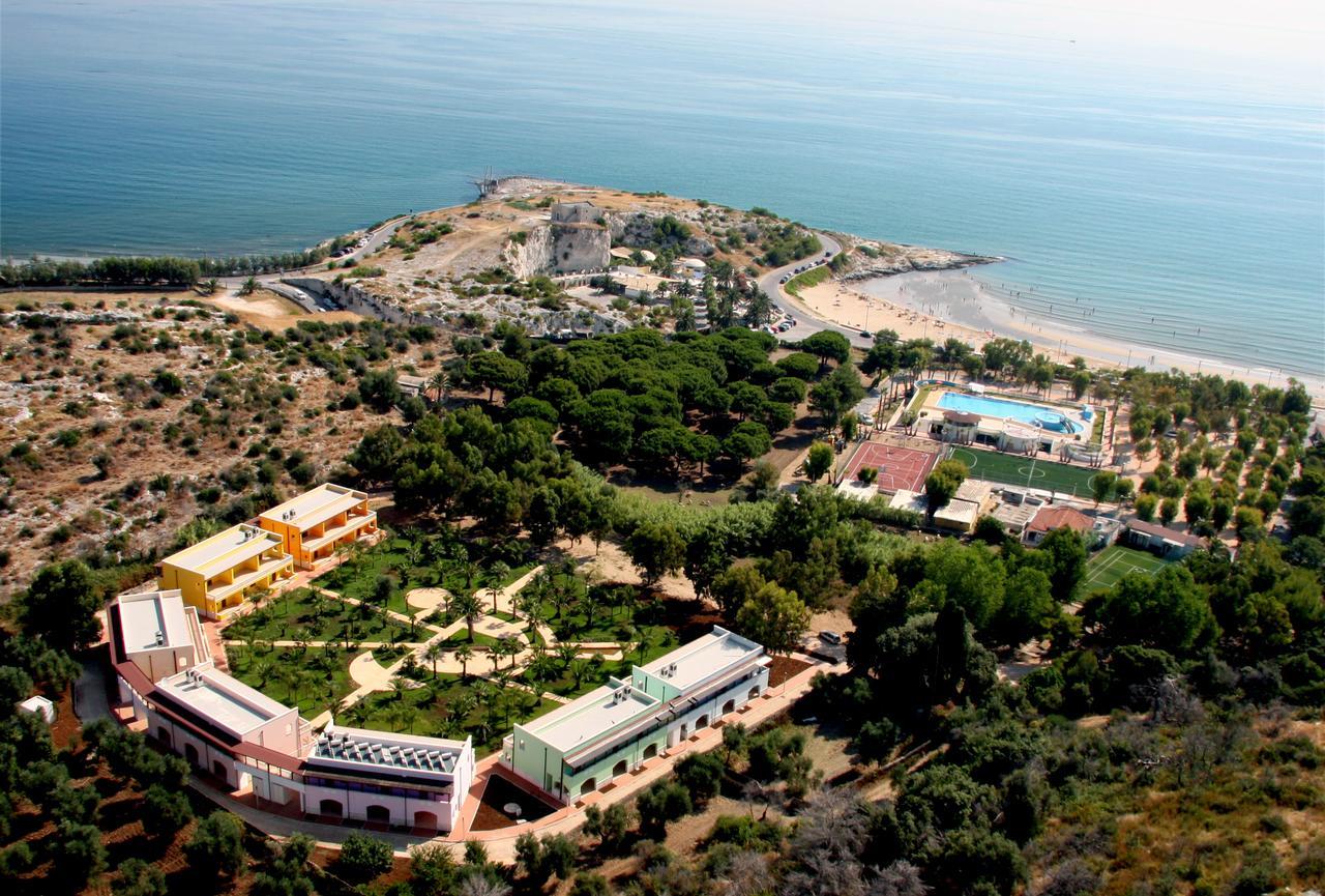 Village Baia Turchese В'єсте Екстер'єр фото